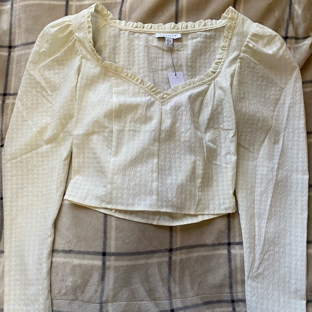 Cream top 🤎